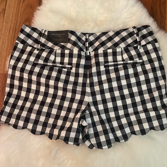 NWT Ann Taylor gingham shorts - Picture 4 of 8
